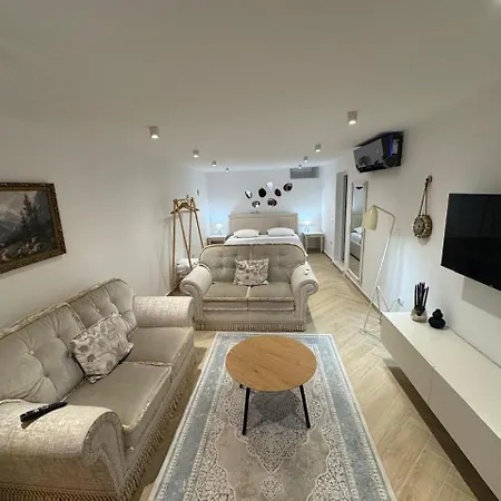 Apartamento Villa Studio Tirana *