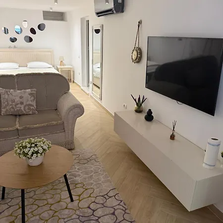 Villa Studio Tirana * Tirana