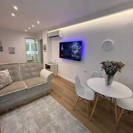 Villa Studios Tirana Apartment *