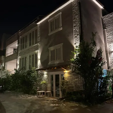 Villa Studios Tirana * Tirana